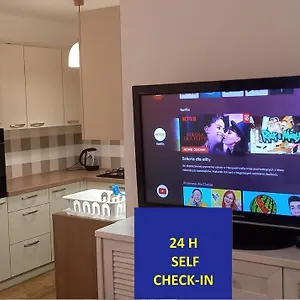 Apartament Self Check-in Targi Mtp Airport Szpital P, Poznań